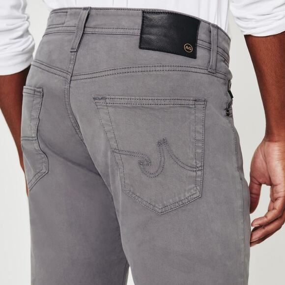 AG Adriano Goldschmied The Graduate Tailored Leg 31x32 - Picture 2 of 11